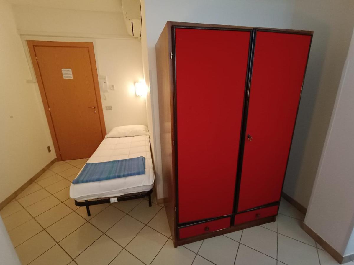 Appartamenti Carlotta Rimini Extérieur photo